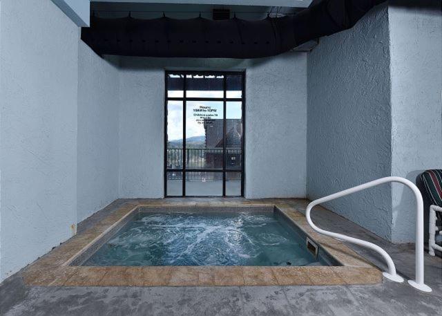 Noelle'S Nest Condominium Pigeon Forge Exterior photo